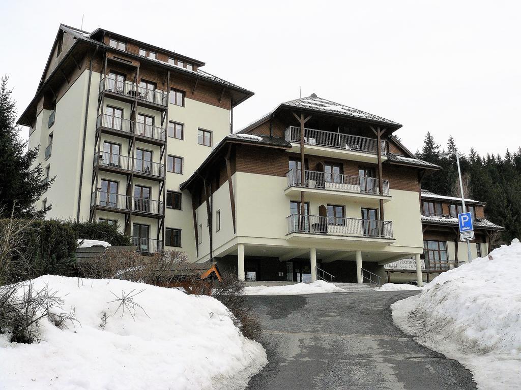 Horsky Apartman Razula Velke Karlovice Luaran gambar